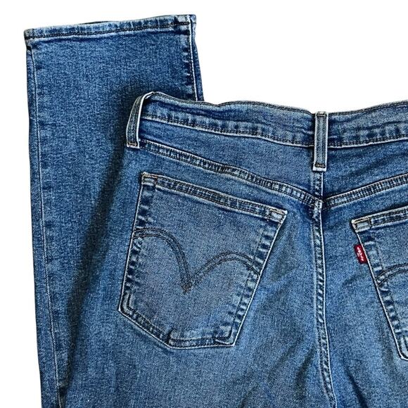 Levi’s Women’s Sz 32 High Rise Wedgie Jeans Straight Leg Medium Wash Denim - Picture 11 of 14
